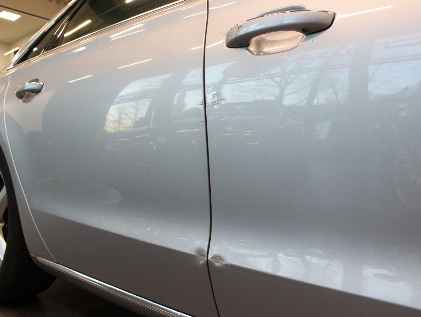 Fahrzeugabbildung Audi A8 4.0 TFSI tiptronic quattro*1.Hand Matrix-LED