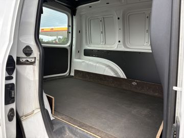 Volkswagen Caddy - 11