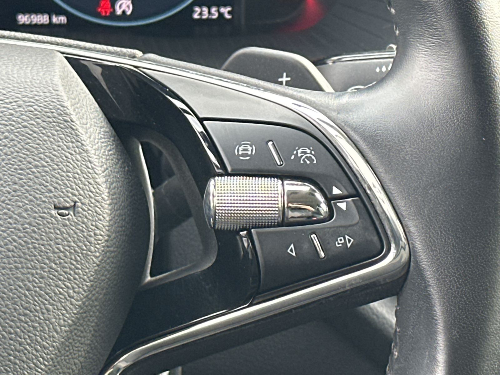 Fahrzeugabbildung SKODA Octavia Combi 4x4 Ambition NAV+LED+AHK+KESSY+ACC