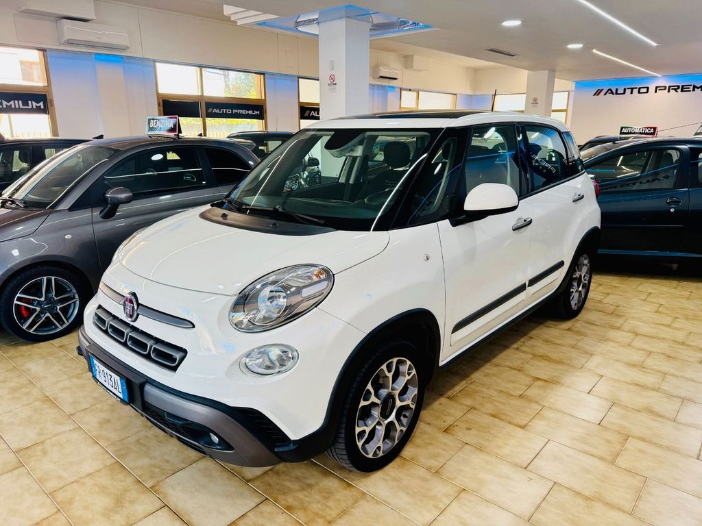 Image of Fiat 500L Cross