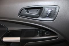Fahrzeugabbildung Ford Transit Connect TREND KLIMA CAM PDC ACC Regale