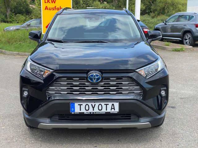 RAV 4 Hybrid 4x2 Team Deutschland