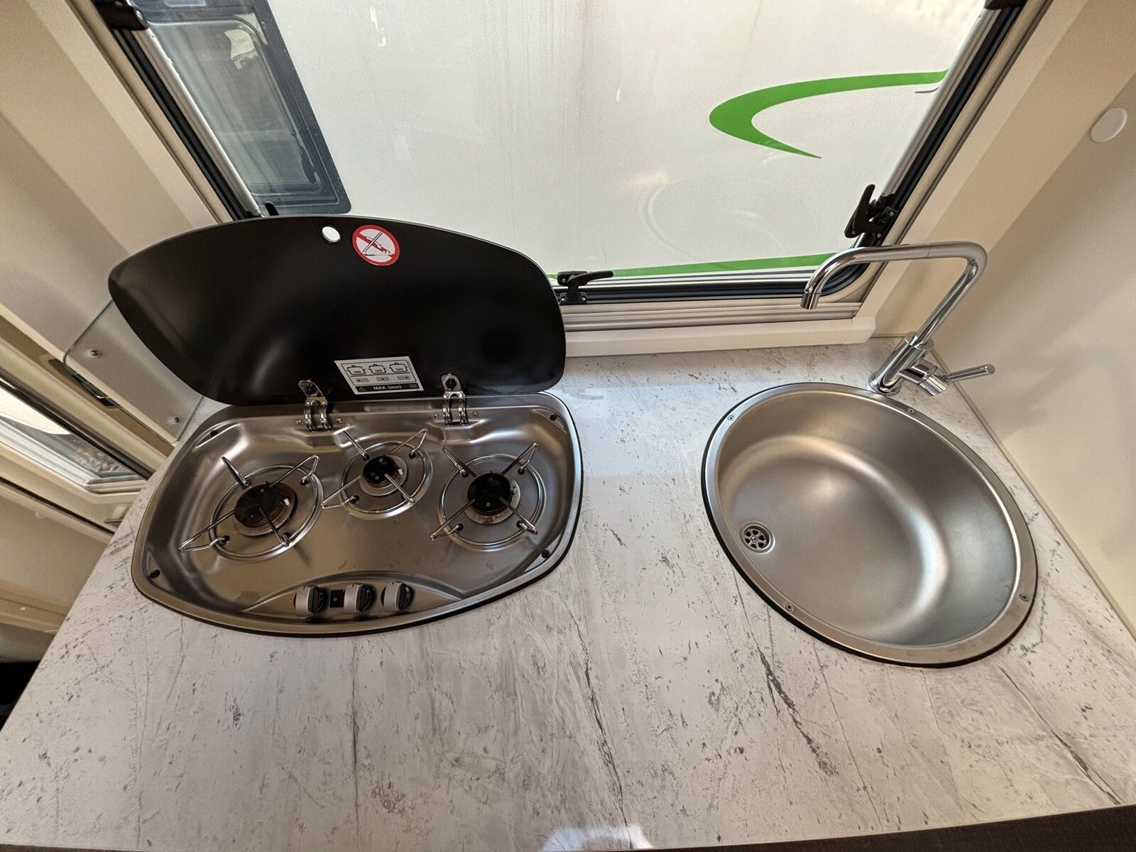 Fahrzeugabbildung Eura Mobil Activa One AO 690 HB Travel-Paket/Mark./Lithium.