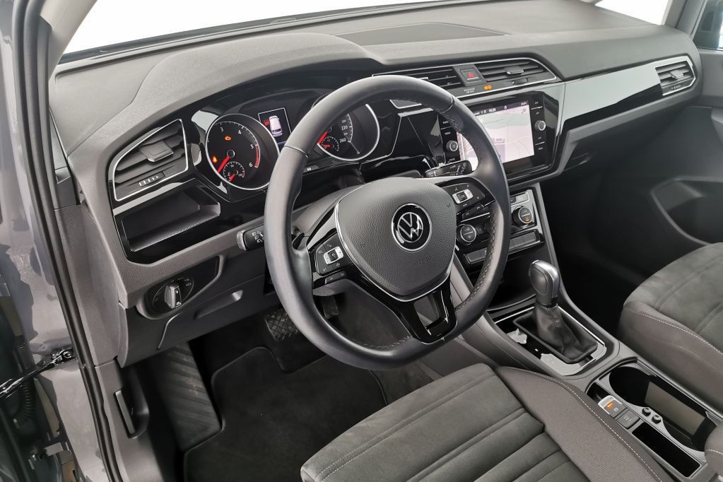 Volkswagen Touran Highline 2.0 TDI SCR Tempo*Nav*PDC*RFK*SH