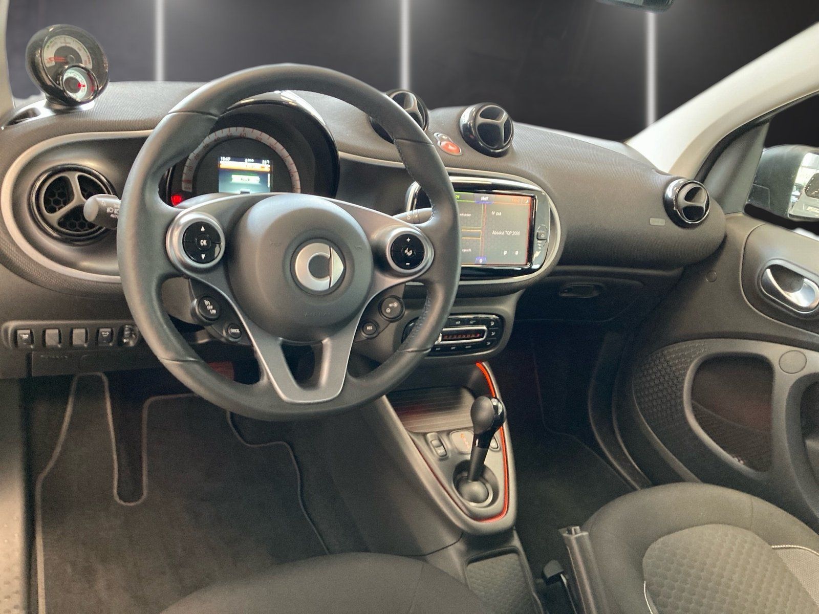 Fahrzeugabbildung Smart smart EQ cabrio Exclusive*Led*Kamera*22kW*CarPl*