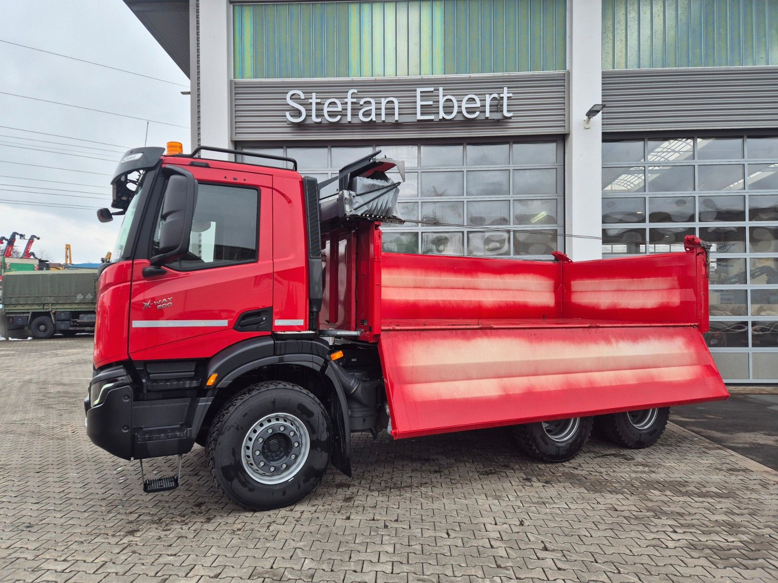 Fahrzeugabbildung Iveco AD300X50Z 6x4 Meiller-Kipper, Intarder Bordmatik