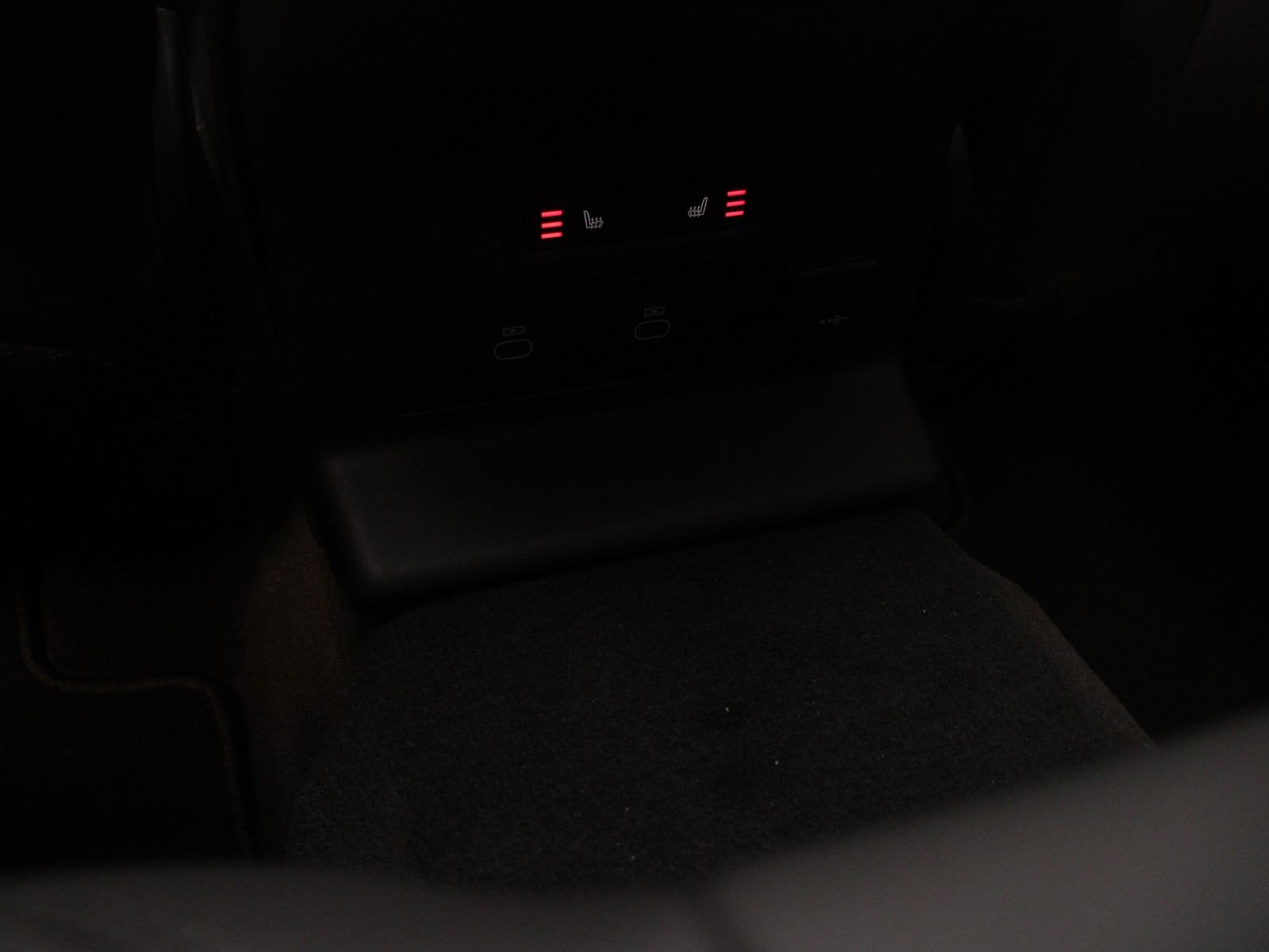 Land Rover Range Rover Velar - Bild 15