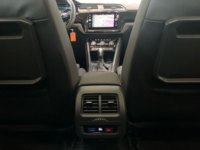 Touran 1.5 TSI COMFORTLINE 7-SITZE +KAMERA+PANO+