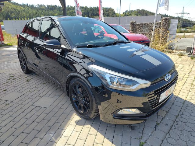 Hyundai i20 Sport Klima Sitz- und Lenkradheizung
