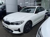 BMW 320 i Sport Line - BMW 3er Reihe Gebrauchtwagen in Hamburg