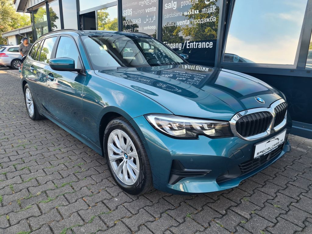 Image of BMW 320