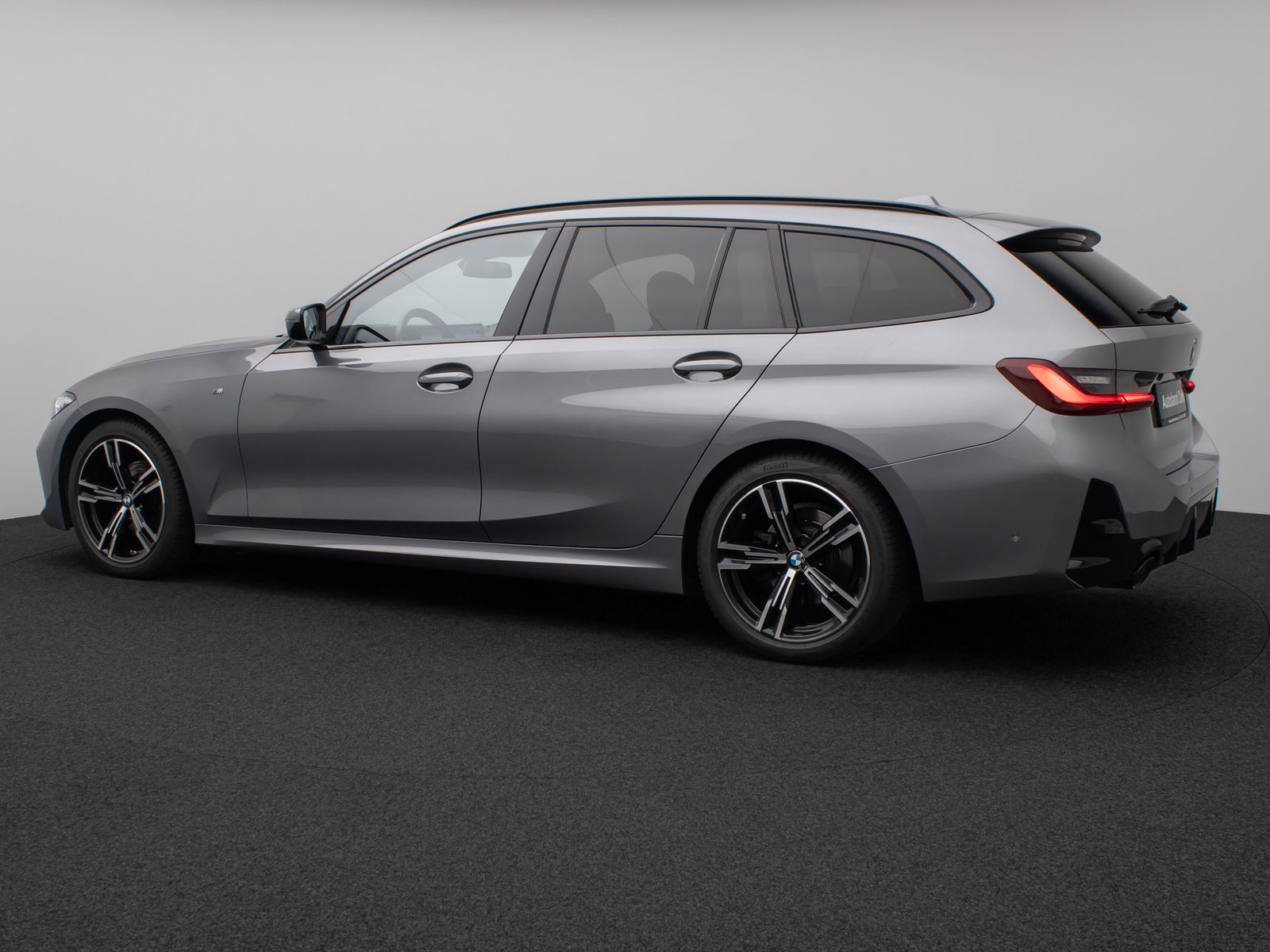 Fahrzeugabbildung BMW 320d M Sport Kamera HUD DAB HiFi DrivAssist 18"