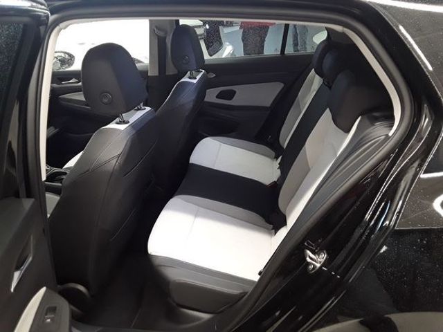 Golf VIII 2.0TSI DSG 4 Motion Style STHZ+AHK+NAV