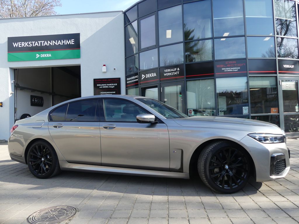 BMW 745
