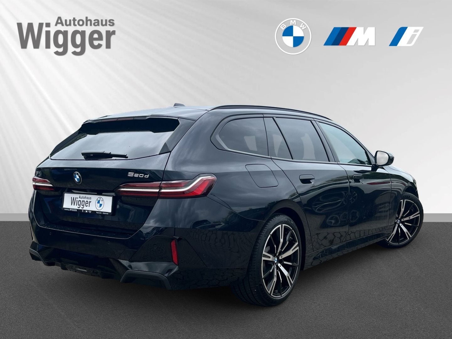 BMW 520 d xDrive M Sport touring HUD StHZG AHK Pano foto 3