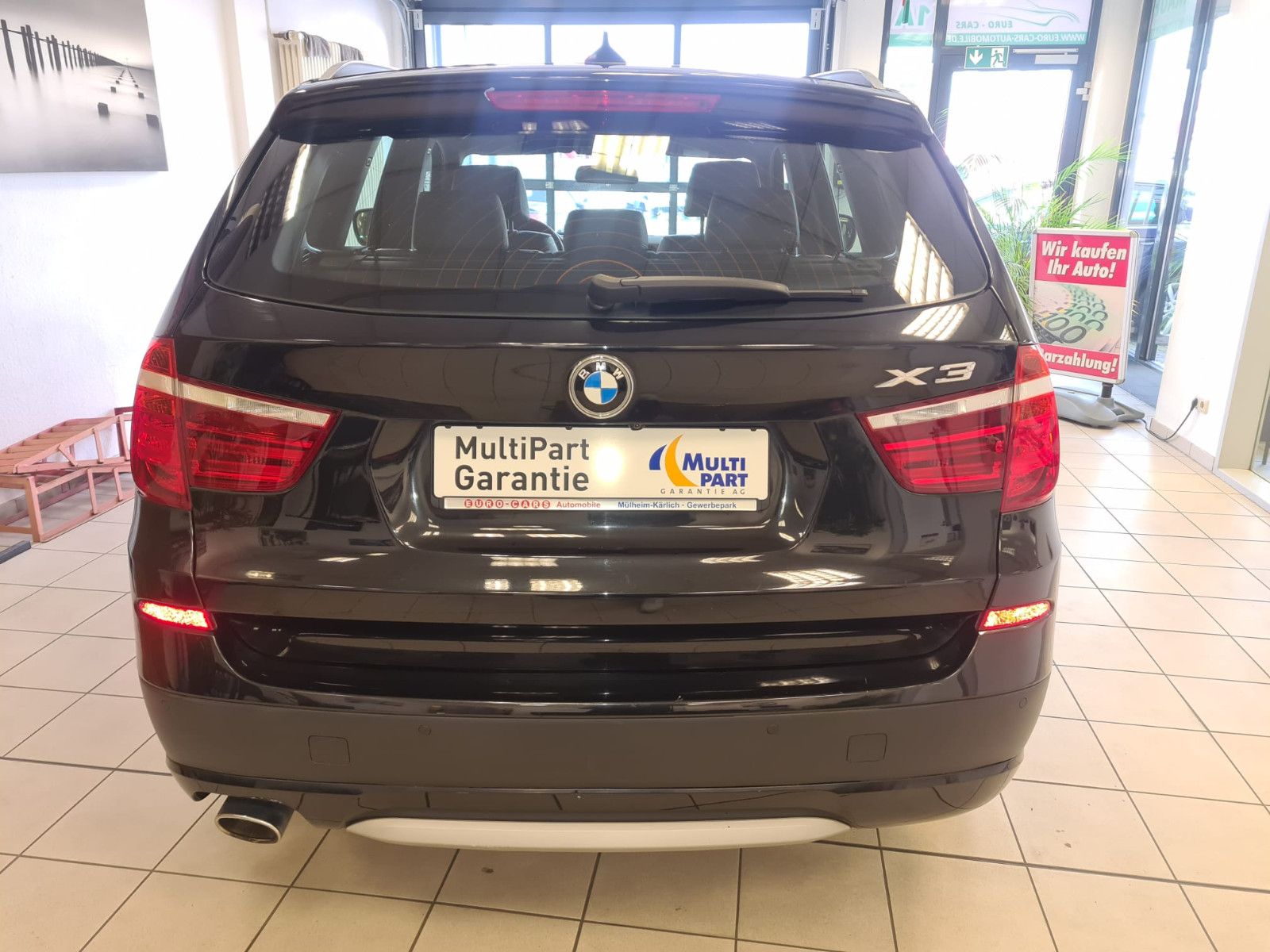 Fahrzeugabbildung BMW X3 xDrive 20 d / NAVI / KAMERA / LEDER / XENON