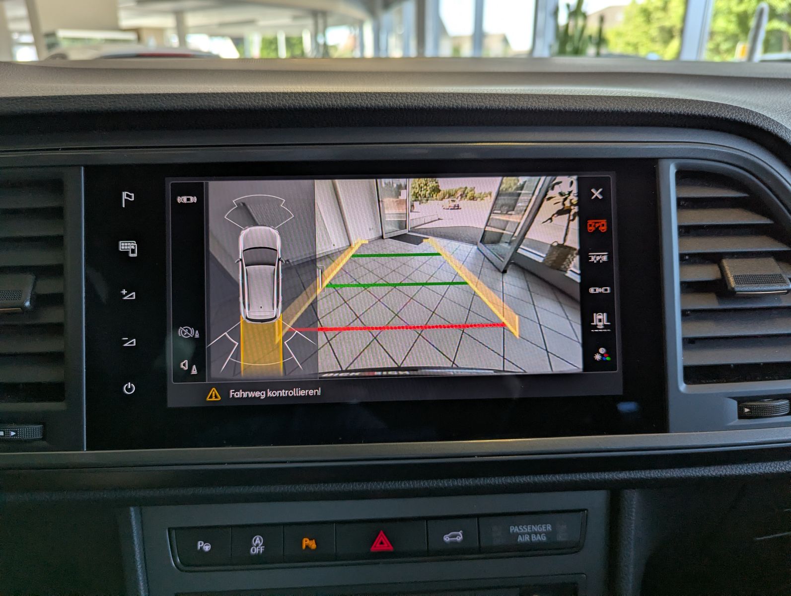 Fahrzeugabbildung CUPRA Ateca 1.5 TSI DSG Pano Dinamica ACC Cam AHK 19"