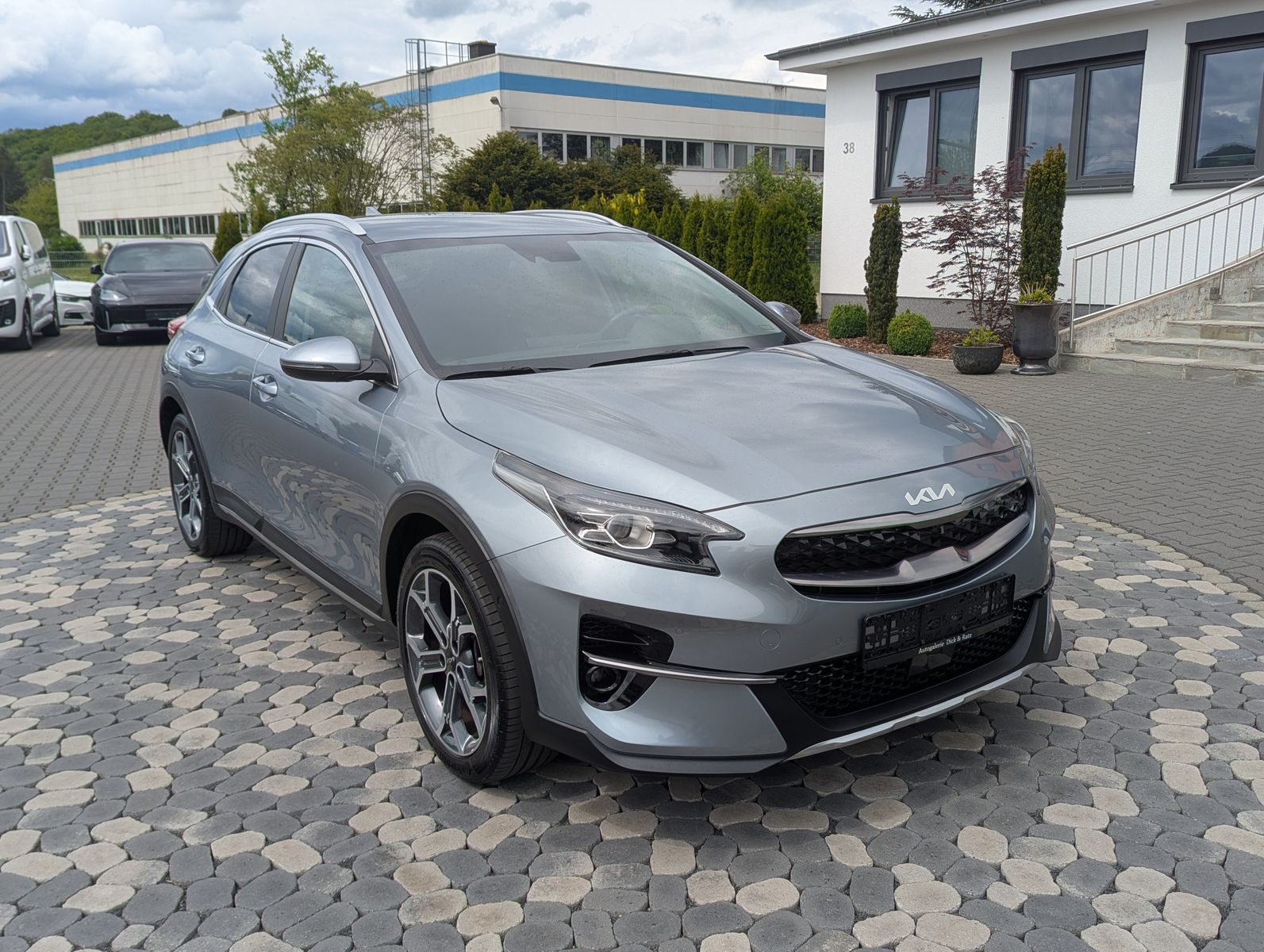 Kia XCeed Vision PHEV BILED VIRTUAL ACC SHZ NAVI 18" imagem 2