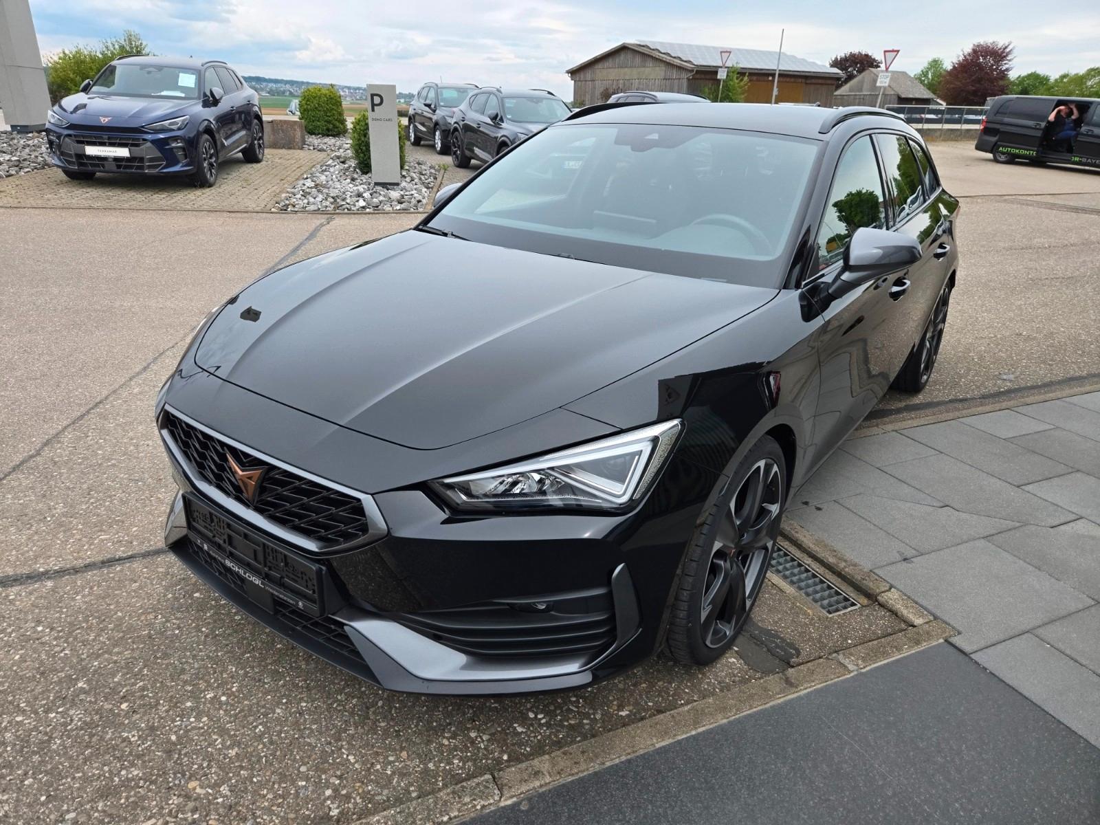 Cupra Leon Sportstourer VZ245 / AHK / Navigation
