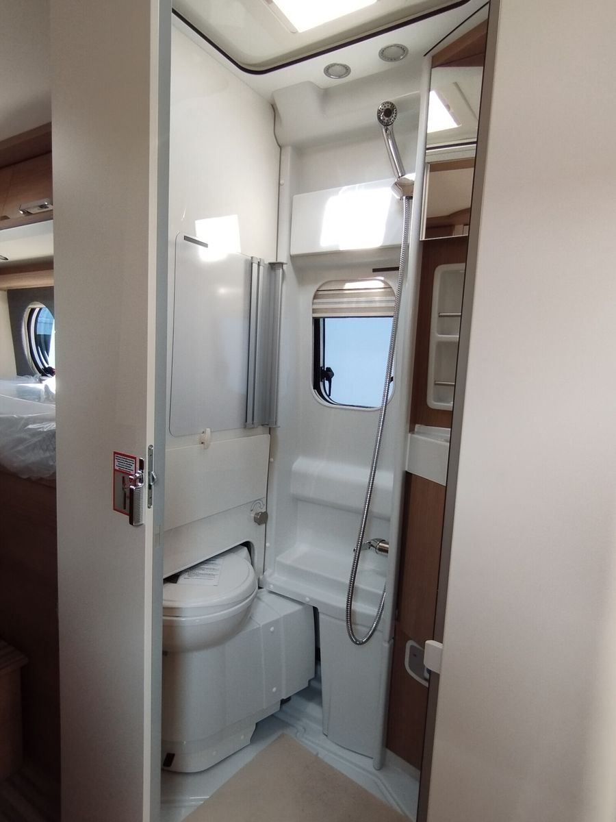 Fahrzeugabbildung Malibu Van diversity 640 LE K GT Skyview Dachklima gesc