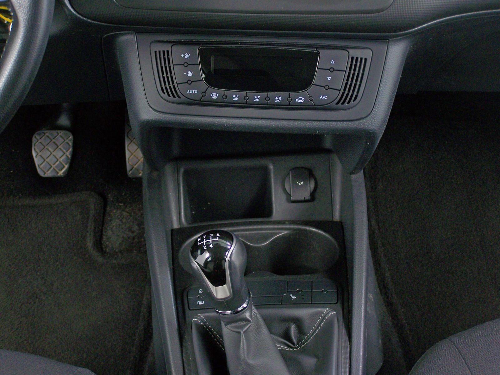 Seat Ibiza 1.4 16V Style Salsa SITZH+KLIMAA+PDC+TEMP