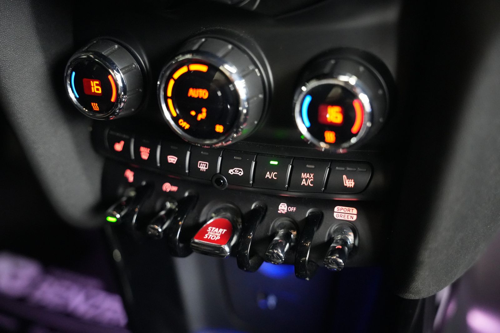 Fahrzeugabbildung MINI Cooper S John Cooper Works*SHZ*LED*AppleCarPlAY