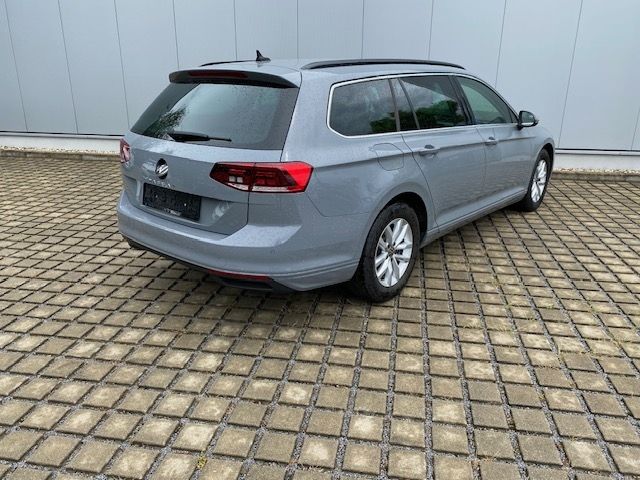 Passat Variant 1.5 TSI AHK/LED/NAVI+VZE+RFK/BUSI