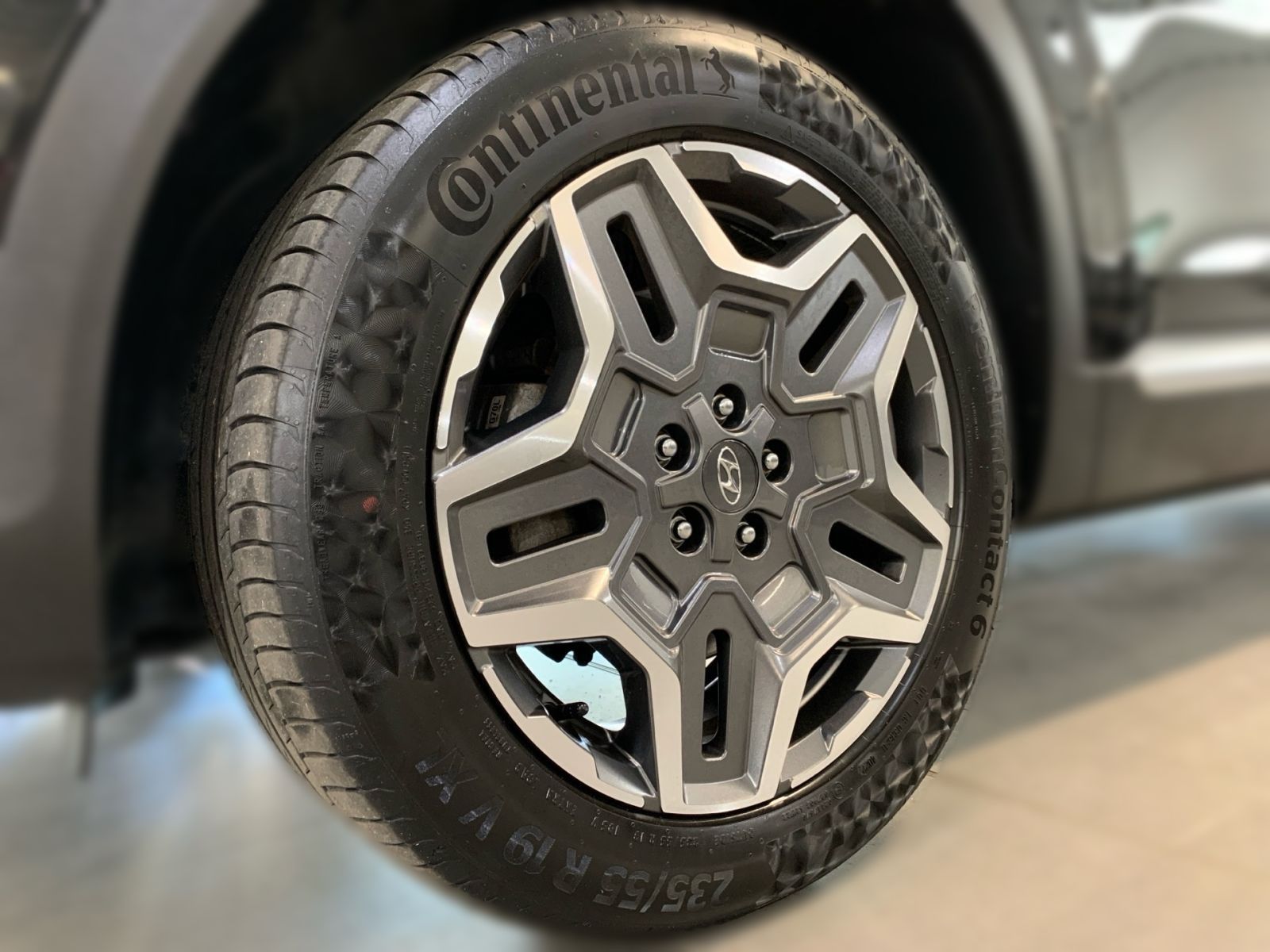 Fahrzeugabbildung Hyundai SANTA FE 1.6 T-GDI Prime Plug-In Hybrid 4WD AHK
