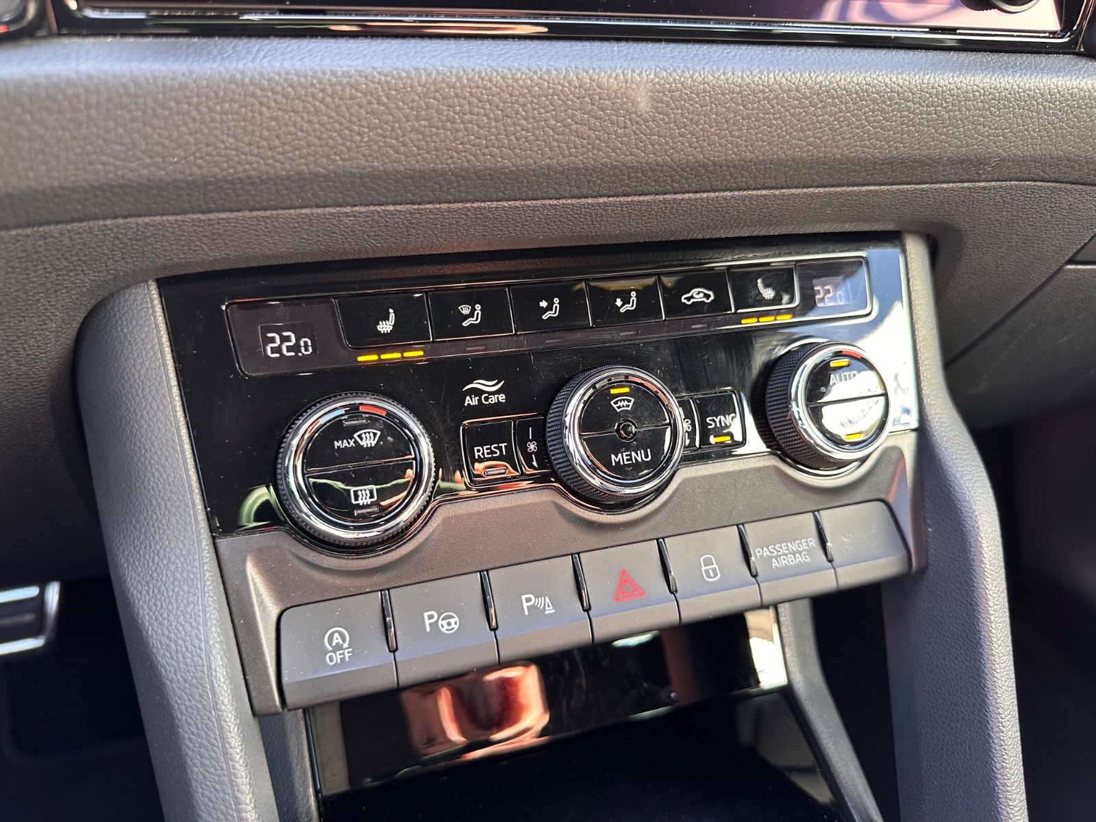 Fahrzeugabbildung SKODA Kodiaq Sportline 2.0 TDI 4x4 Matrix/AHK/ACC/Navi
