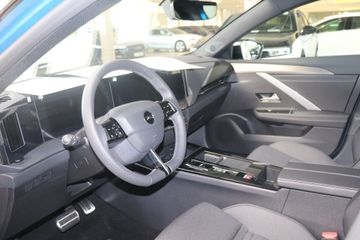 Fotografie 7 des Opel Astra 1.2 Turbo Automatik GS