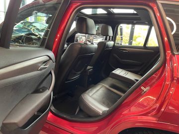 BMW X1 23 d xDrive *M-Sport*AHK*Panorama*Navi*Xenon*