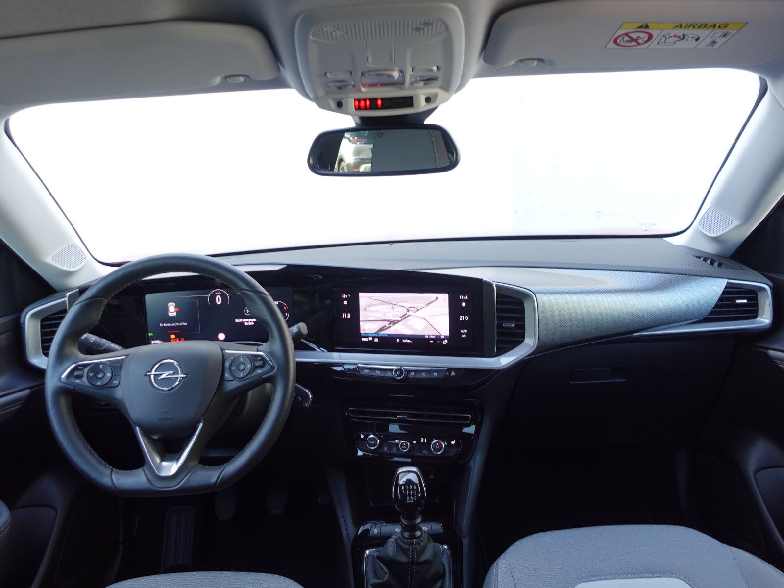 Fahrzeugabbildung Opel Mokka 1.2 Turbo Elegance Sitzh.,PDC,Kamera,Navi