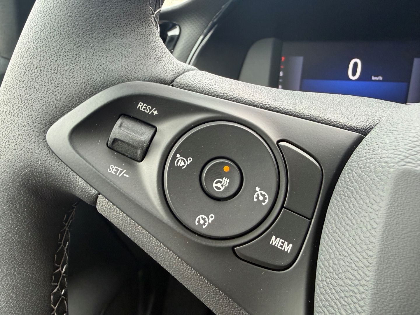 Fahrzeugabbildung Opel Corsa F Edition mit Tech+Winter+Komfort-Paket