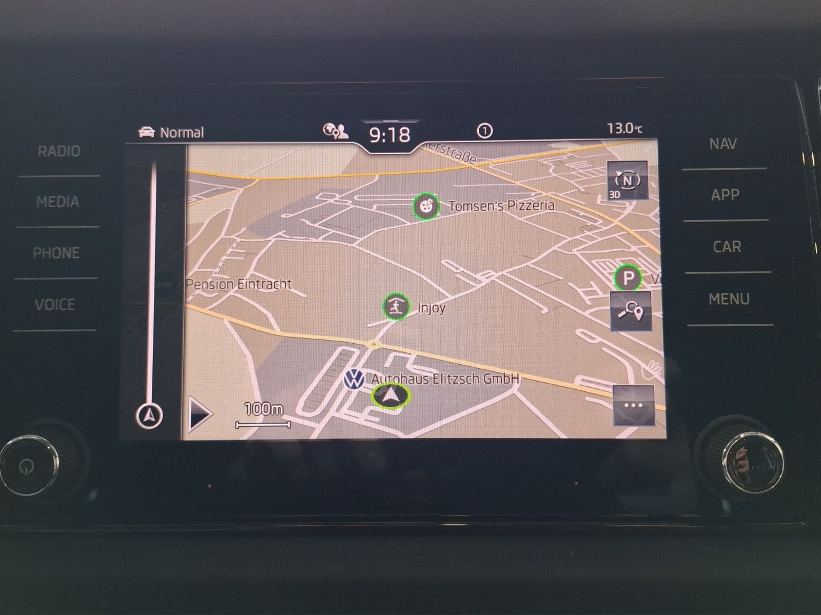 Fahrzeugabbildung SKODA Kodiaq TSI Tour DSG 4x4 Standhzg. Matrix AHK Nav