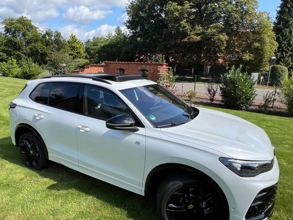 Volkswagen Tiguan 1.5 eHybrid 272 PS R-Line AHK Pano Head