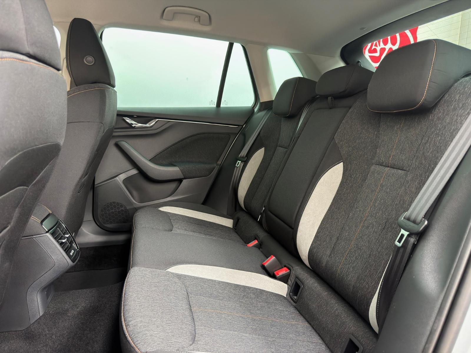 Skoda Kamiq Selection 1.5TSI DSG#Kamera#App#AHK#LED#