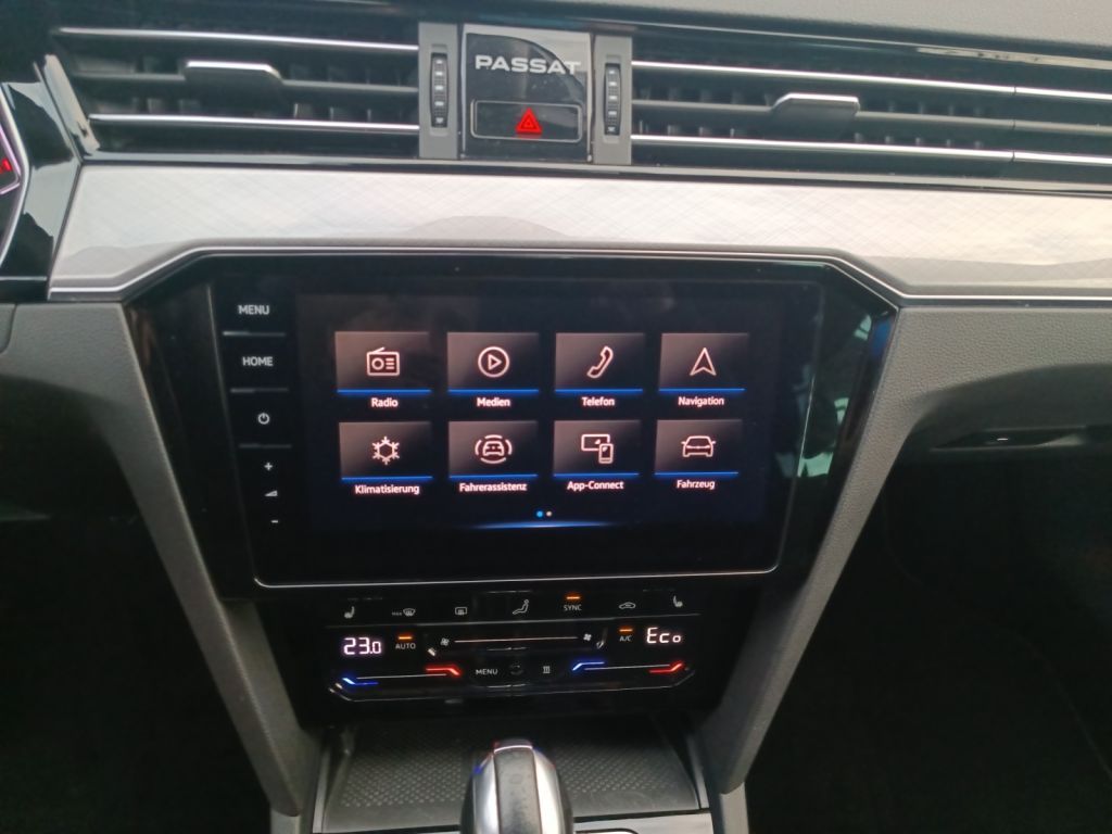 Fahrzeugabbildung Volkswagen Passat Variant 1.4 TSI Plug-In-Hybrid DSG GTE