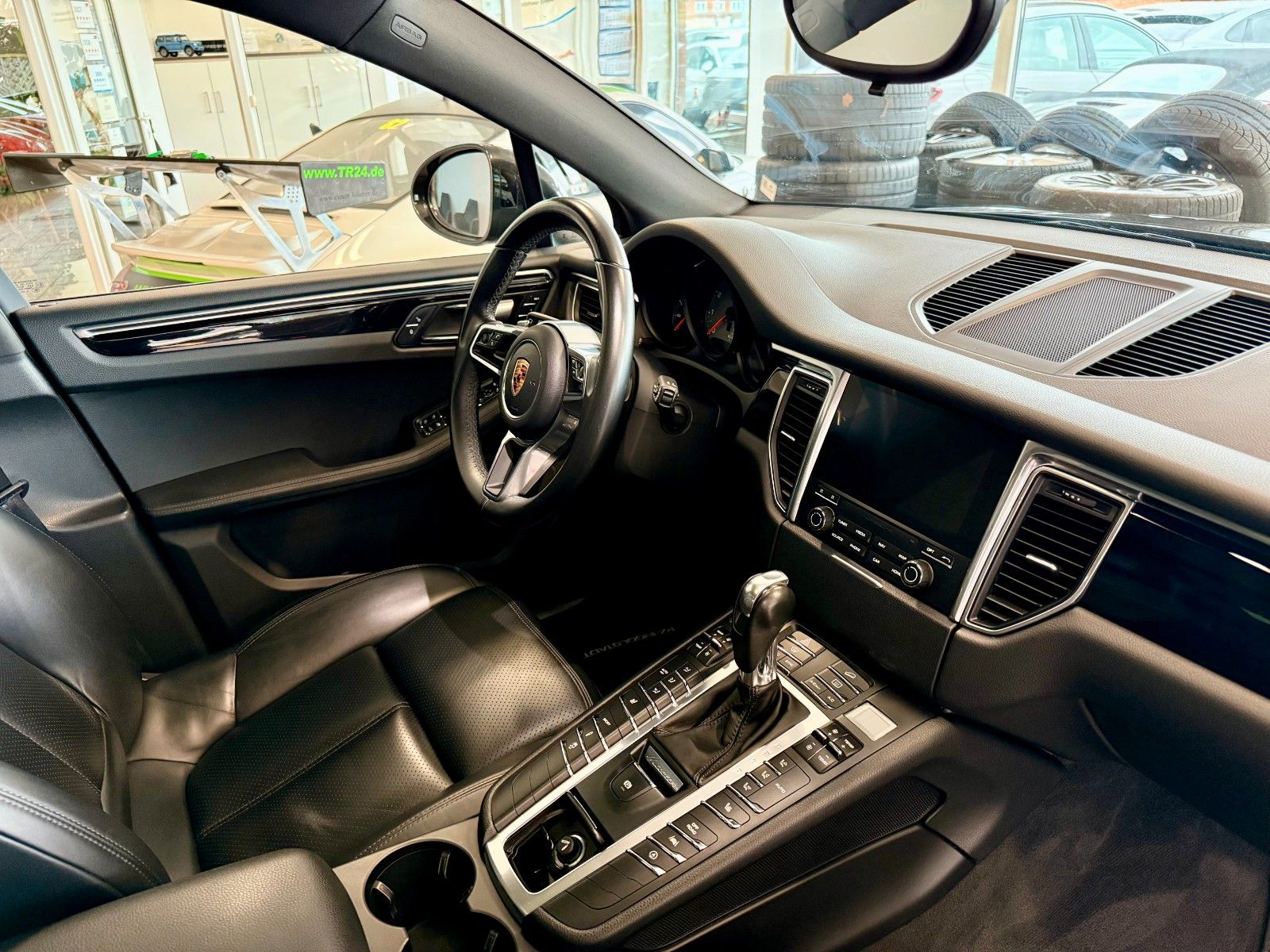 Fahrzeugabbildung Porsche Macan S Panorama/Kamera/DAB/20Zoll/APPROVED