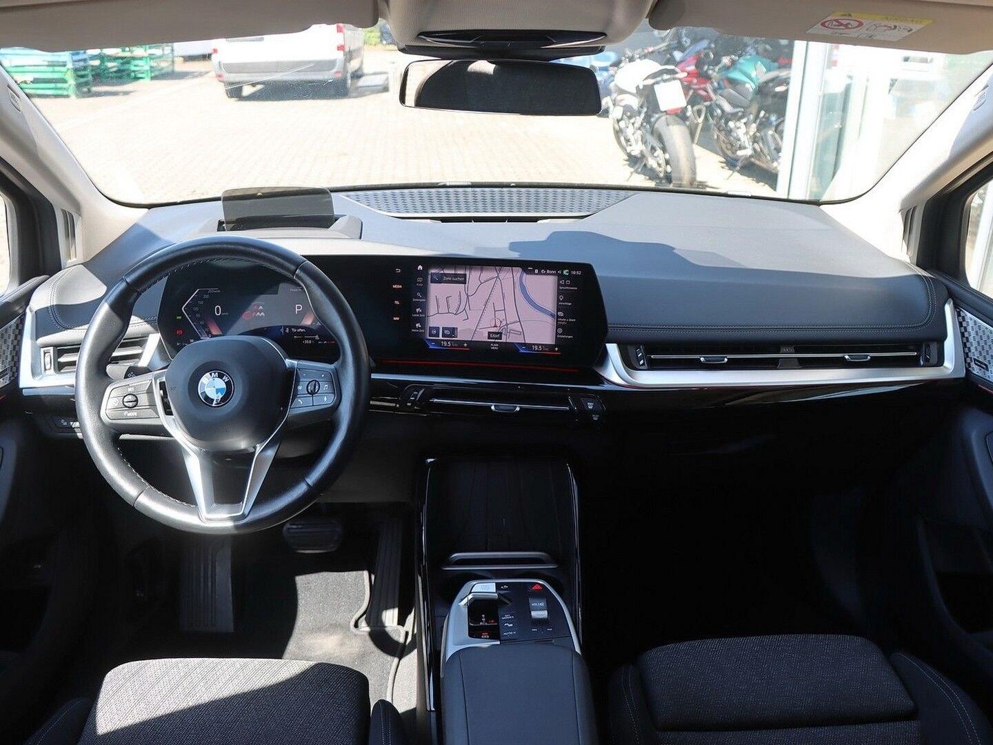 BMW 220 Gran Coupé 220 i Active Tourer "Innovationspaket, Anhängerk, миниатюра 10