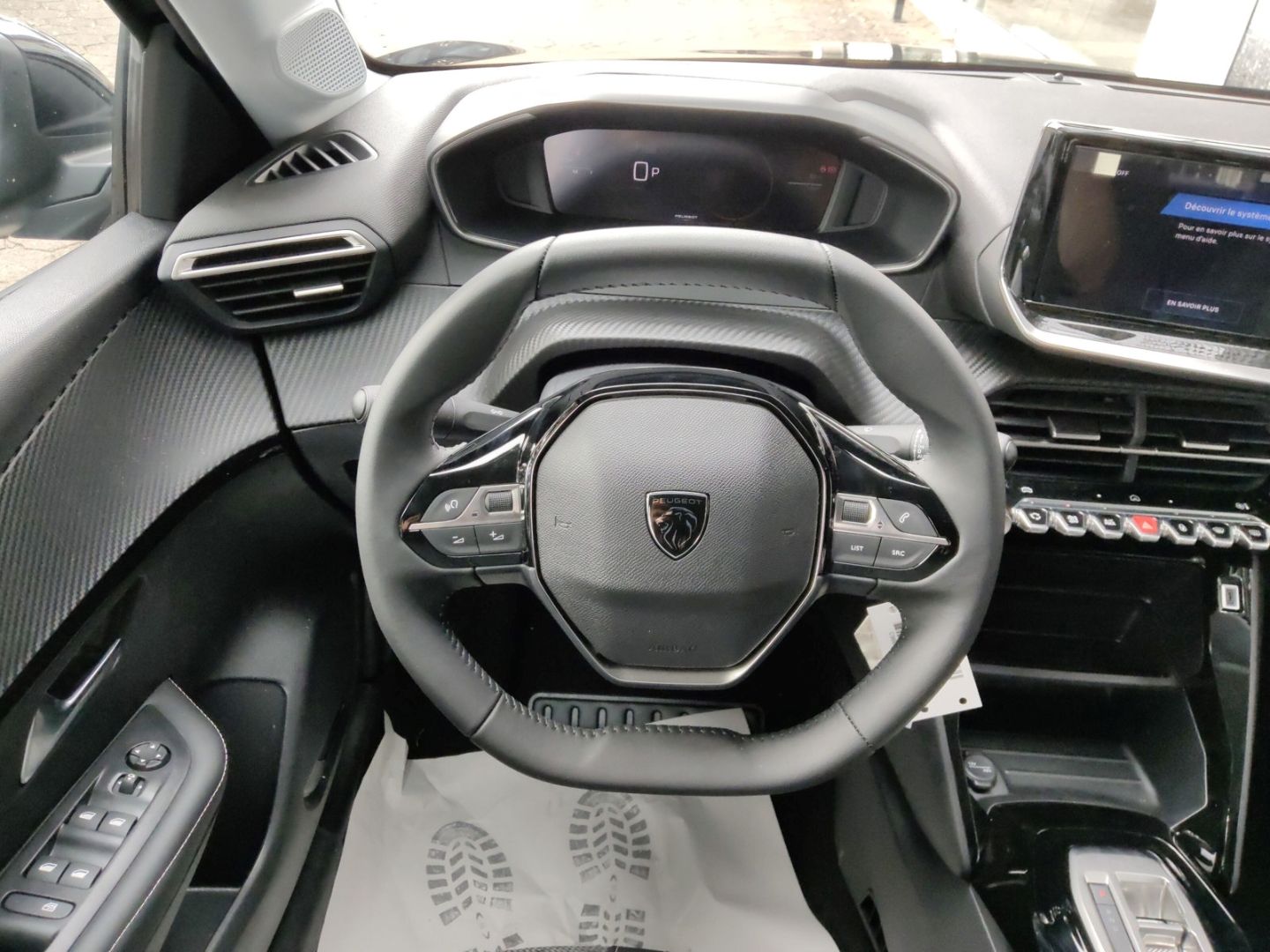 Peugeot 208 - Bild 12