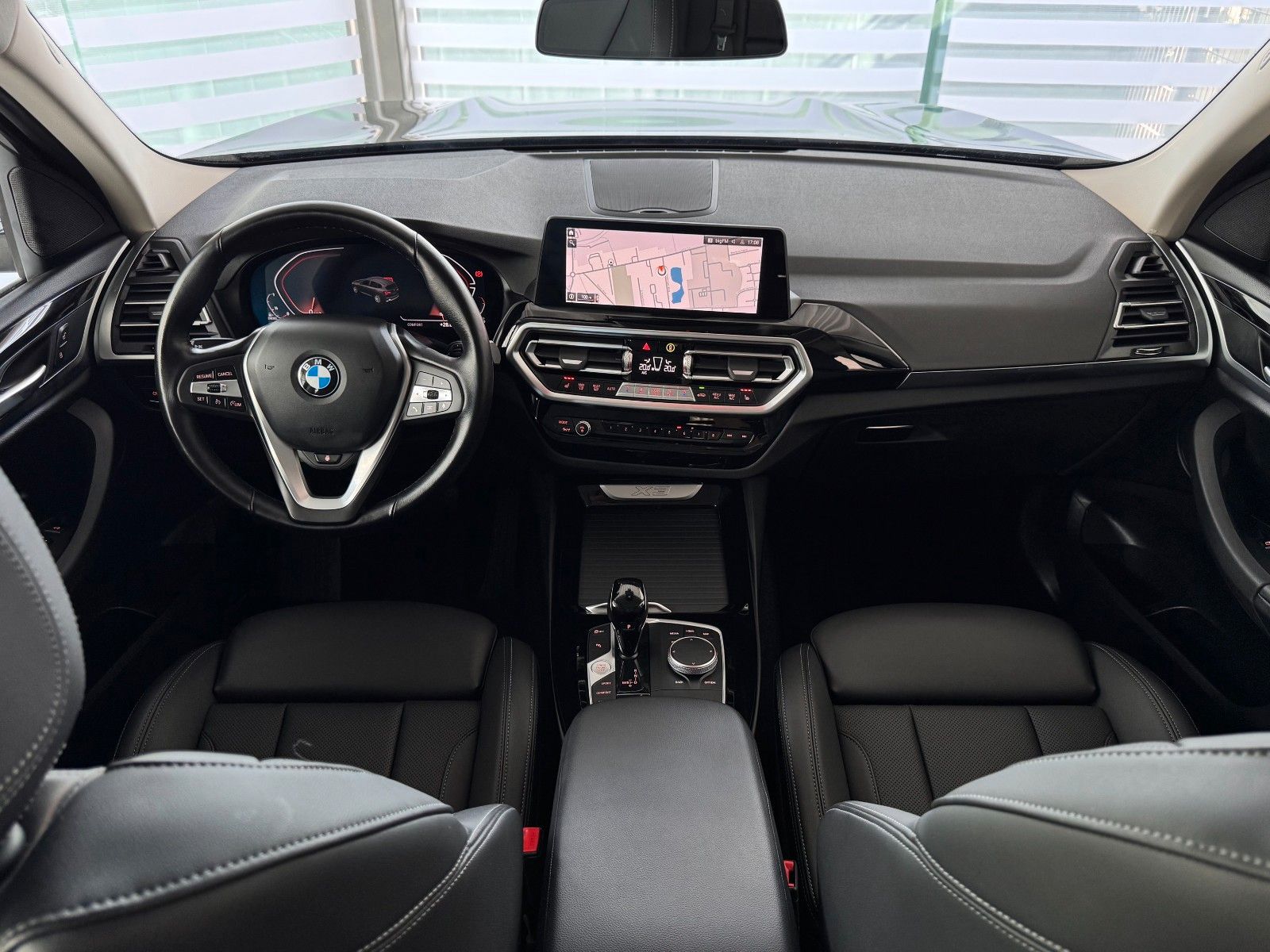 BMW X3 xD20d KAM Sportsitze HiFi StandHzg Unfallfrei foto 7