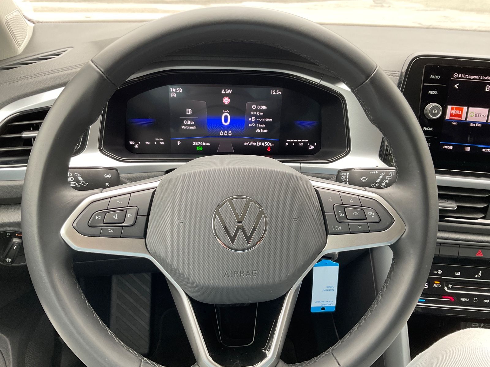 Fahrzeugabbildung Volkswagen T-Roc 1.5 TSI DSG Life,AHK,Navi,LED,AppConnect