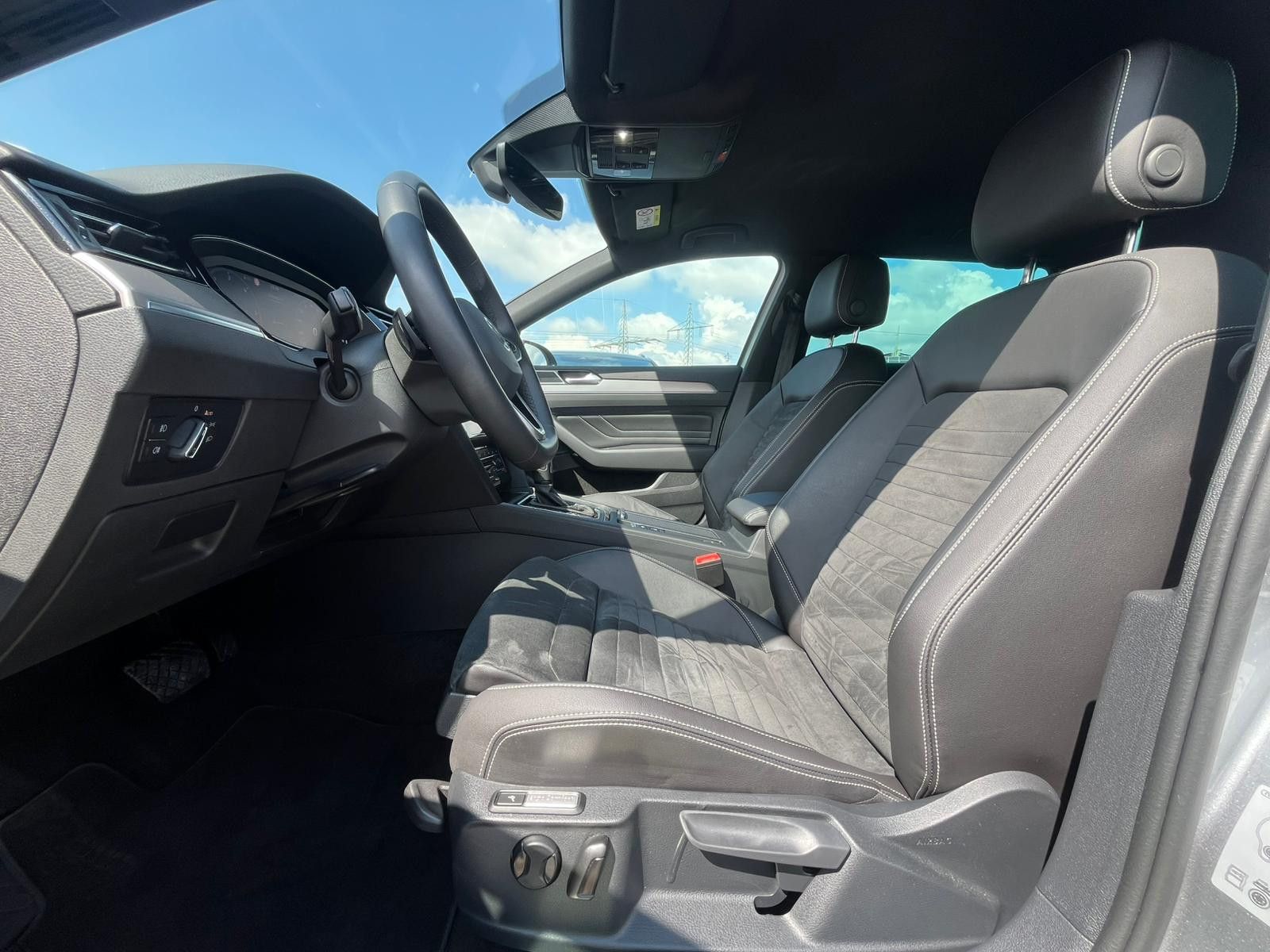 Fahrzeugabbildung Volkswagen Passat 2.0 TDI DSG Elegance MATRIX*AHK*ALCANTARA