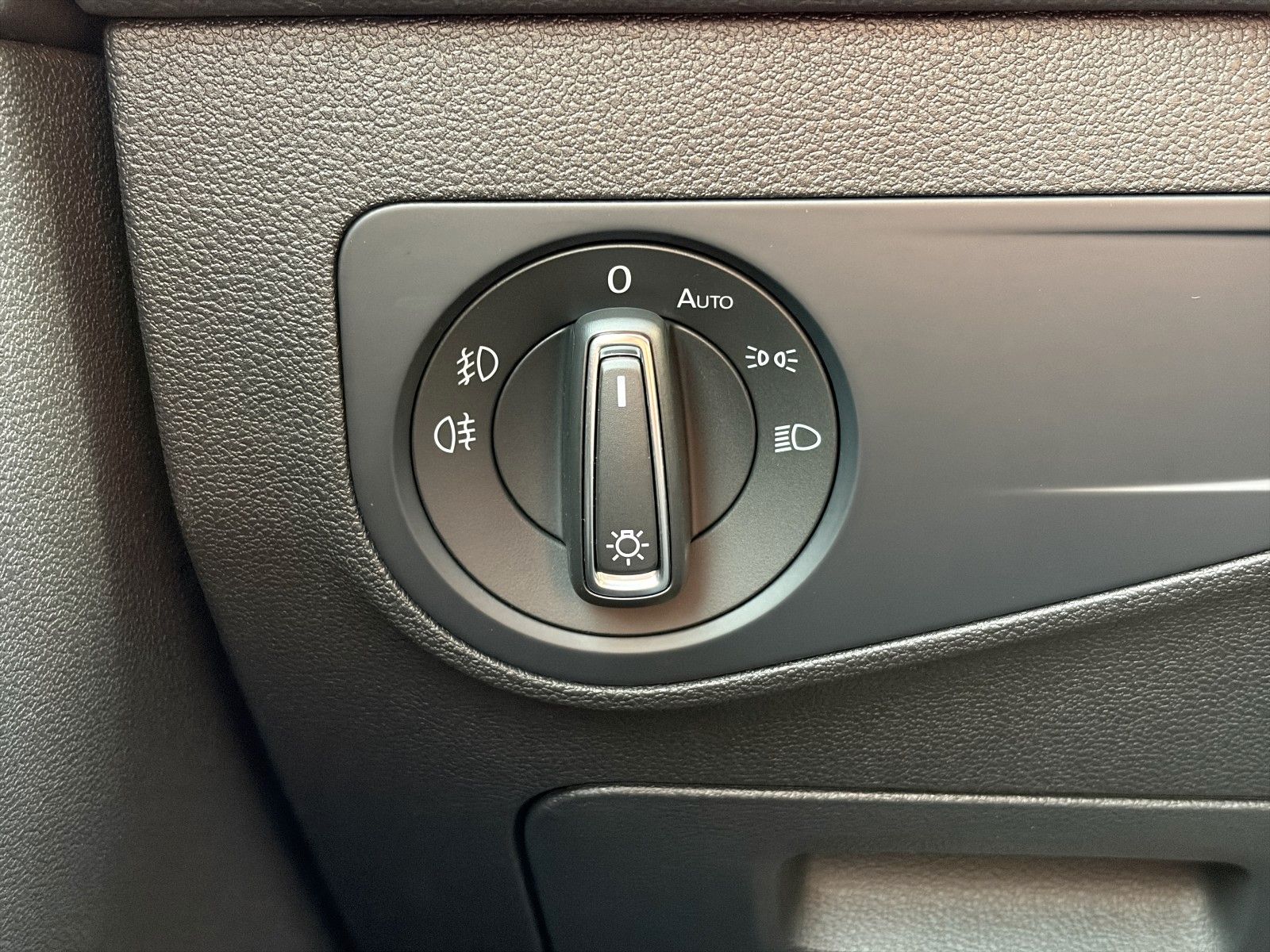 Fahrzeugabbildung Volkswagen Tiguan Highline R-Line 4Motion DSG*ACC*LED*SHZ**