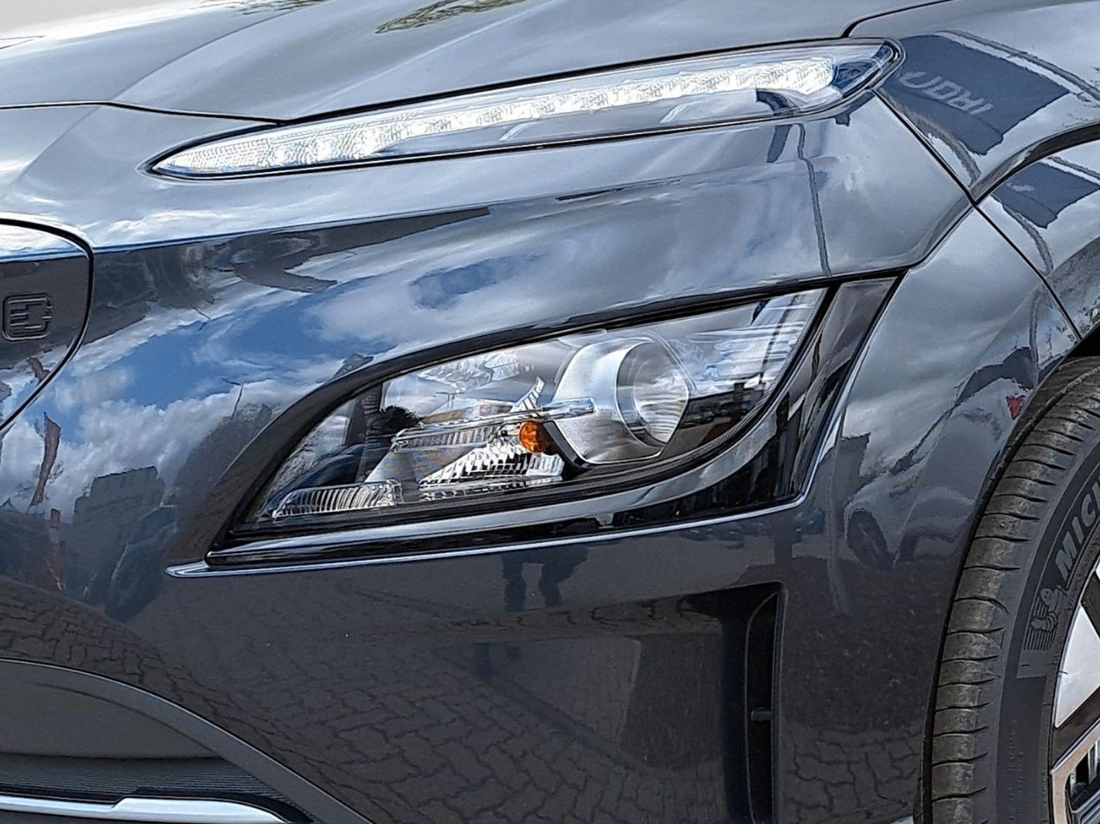 Fahrzeugabbildung Hyundai Kona Select Elektro 2WD/Effizienz-Paket-Wärmep.