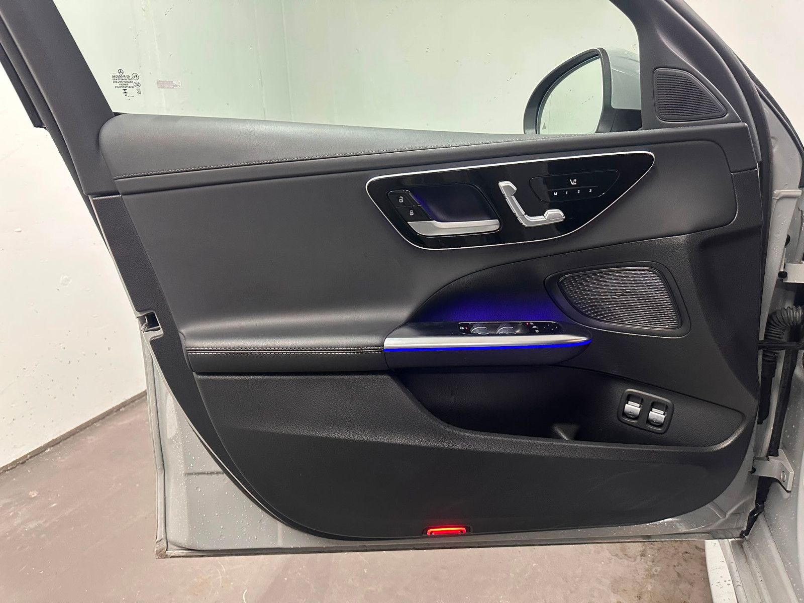 Fahrzeugabbildung Mercedes-Benz C 63 S E PERFORMANCE *KERAMIK*PANORAMA*