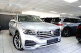 Volkswagen Touareg Atmosphere 4M ACC DCC PANO MATRIX LEDER - Volkswagen Touareg mit Diesel-Antrieb: Silber, mit Apple Carplay