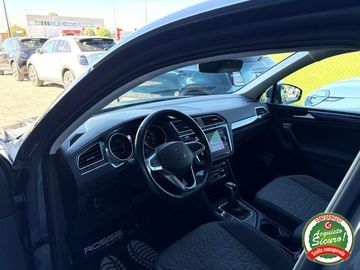 Volkswagen Tiguan - 12