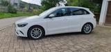 Mercedes-Benz B 200 -