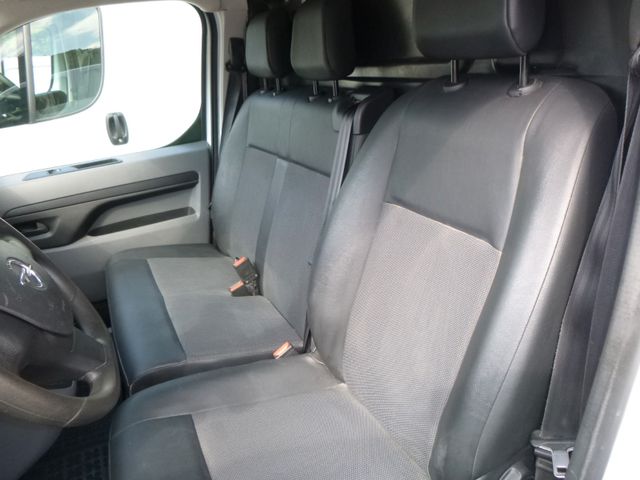 Vivaro Cargo L2 M